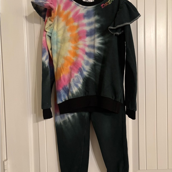 LOLA + THE BOYS rainbow tie dye ruffle set. Size 8. - Picture 3 of 15